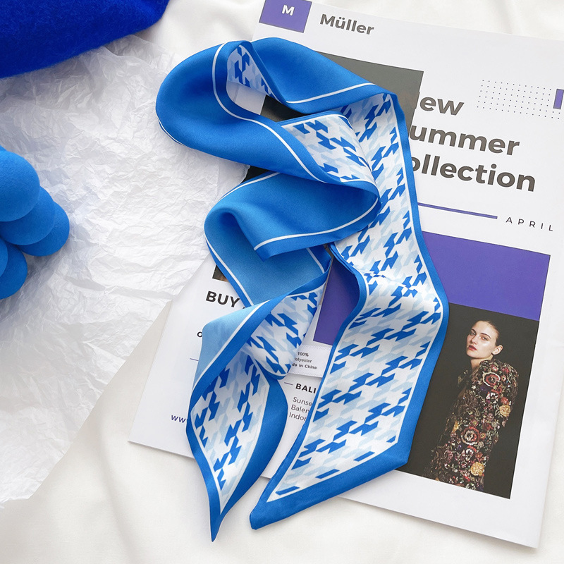 Jedwabna apaszka w kolorze nie – Bandana Cotton recenzja i cena